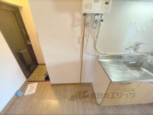 冷蔵庫置場