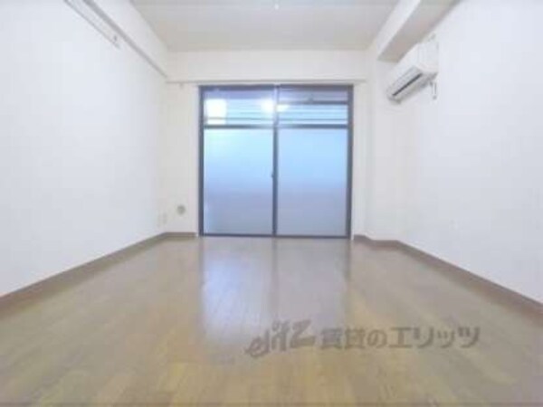 洋室(キレイなお部屋ですよ。)