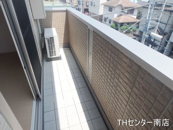 バルコニー(同シリーズ)