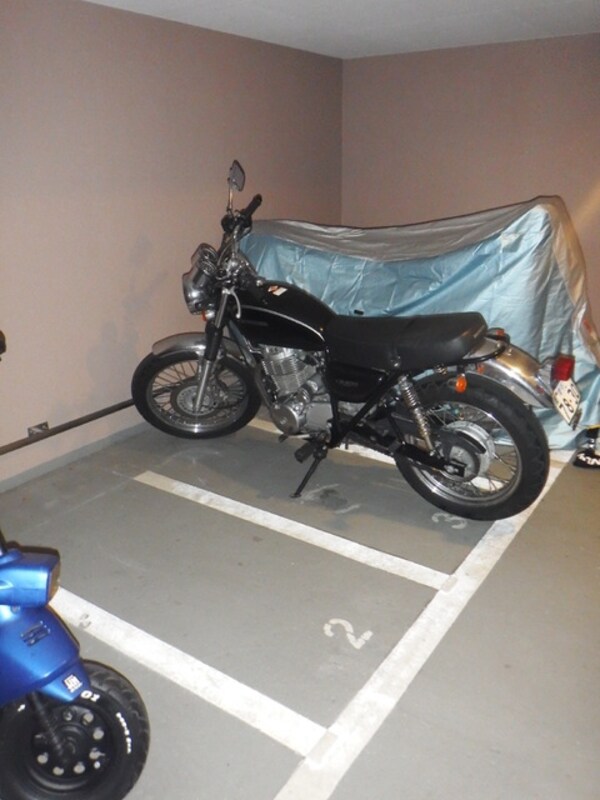 共有部分(★★敷津地内、バイク置場★★)