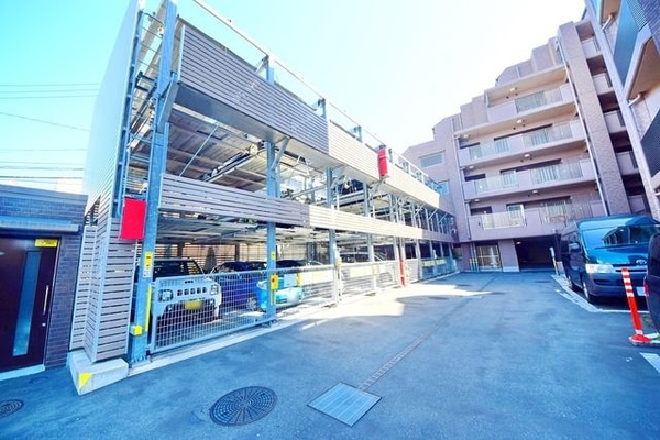 駐車場(★敷地内駐車場完備★)