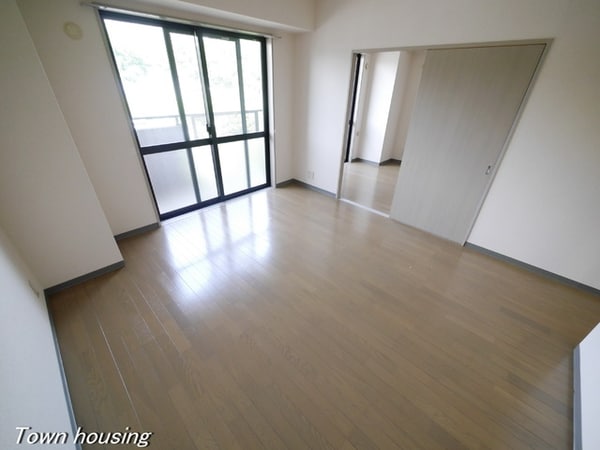 リビング・居室(※別部屋参考写真です)