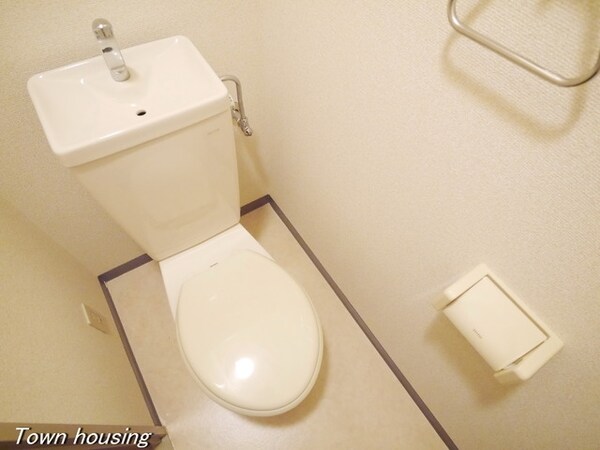 トイレ(※別部屋参考写真です)