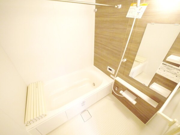 バス／シャワールーム等(★バスルーム)