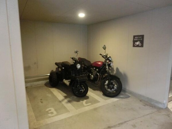 共有部分(★バイク駐車場★)