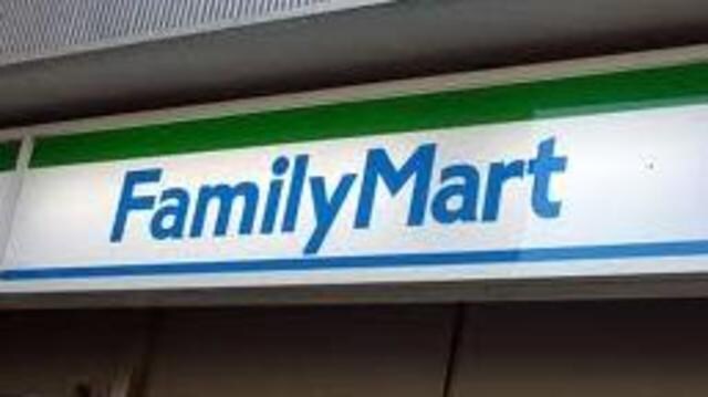 ファミリーマート本郷三丁目店