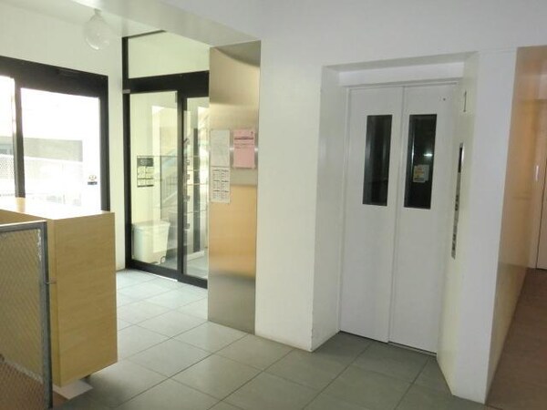 エントランス(★エントランスロビー★)