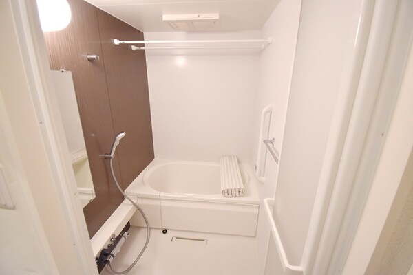 バス／シャワールーム等(お部屋探しは株式会社　タウンハウジング　までお気軽にお問合…)