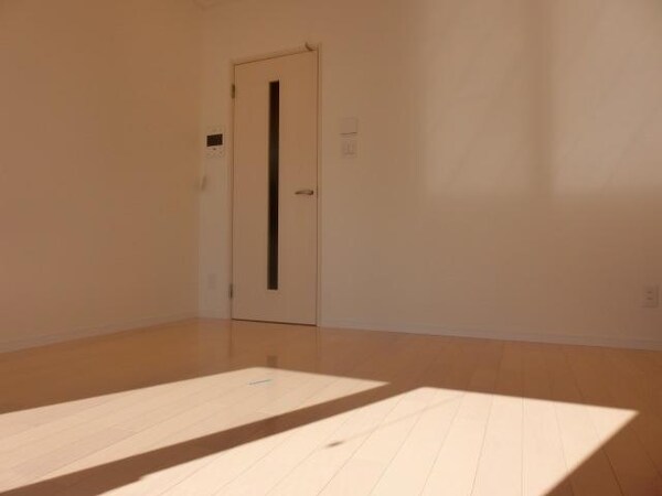 リビング・居室(お部屋探しは株式会社　タウンハウジング　までお気軽にお問合…)
