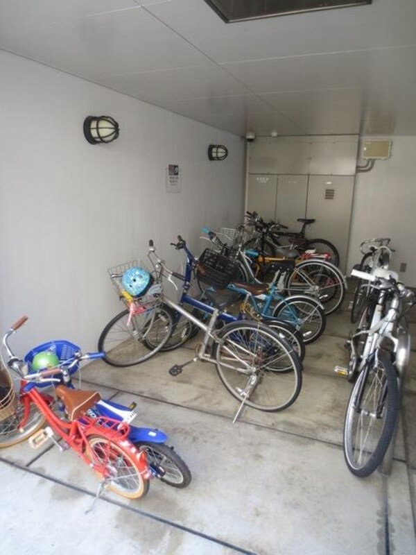 その他(★敷地内駐輪場★)