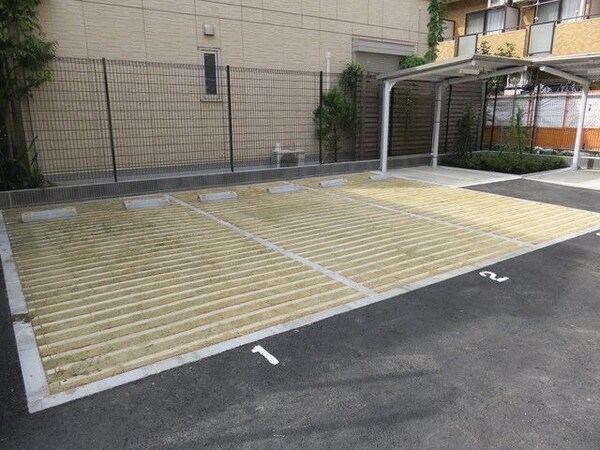 駐車場(★駐車場★)
