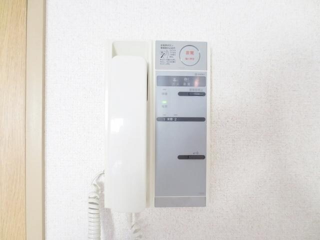 物件内観写真17　(★インターホンありで女性も安心★)