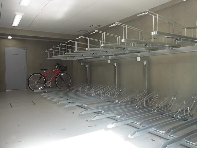 物件内観写真12　(★駐輪場★)