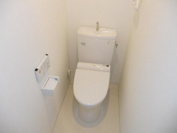 トイレ(★温水洗浄便座付きトイレ★)