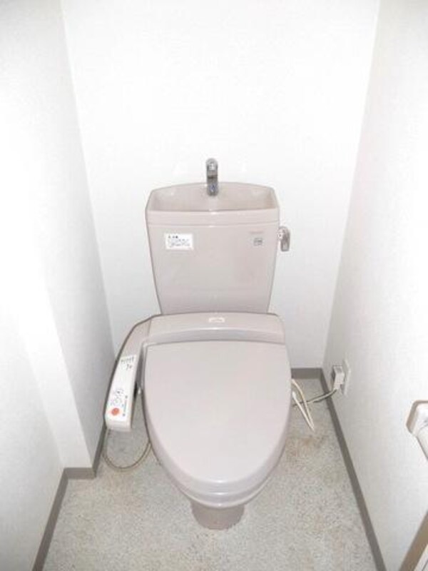 トイレ(★ウォシュレット付★)