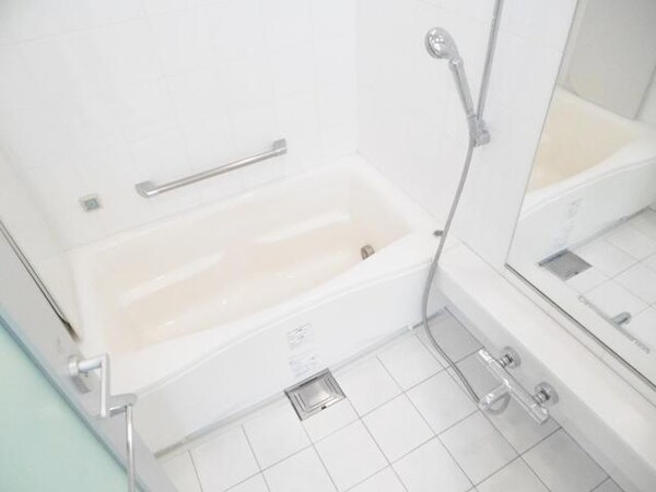 バス／シャワールーム等(別号室のお写真です)