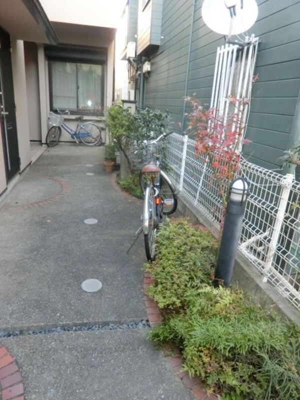 共有部分(共用部分の廊下です)