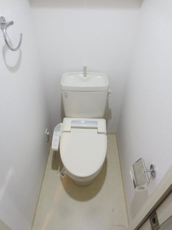 トイレ(★温水洗浄便座完備っ★)