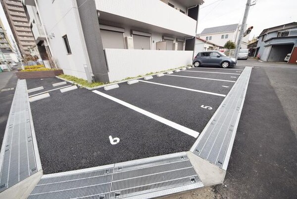 駐車場(★駐車場★)