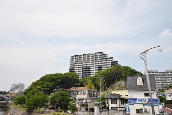 外観(★高台にあり眺望良好)