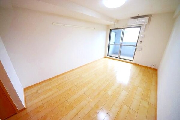 リビング・居室(★★柔らかいお色味のフローリング★★)