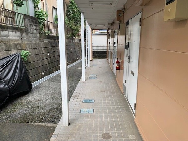 玄関(通路)