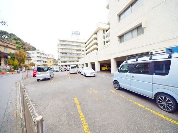 駐車場(★★駐車場★★)