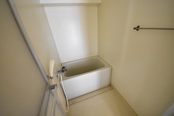 バス／シャワールーム等(他号室参考写真)