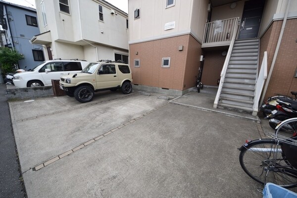 駐車場(★敷地内駐車場完備★)