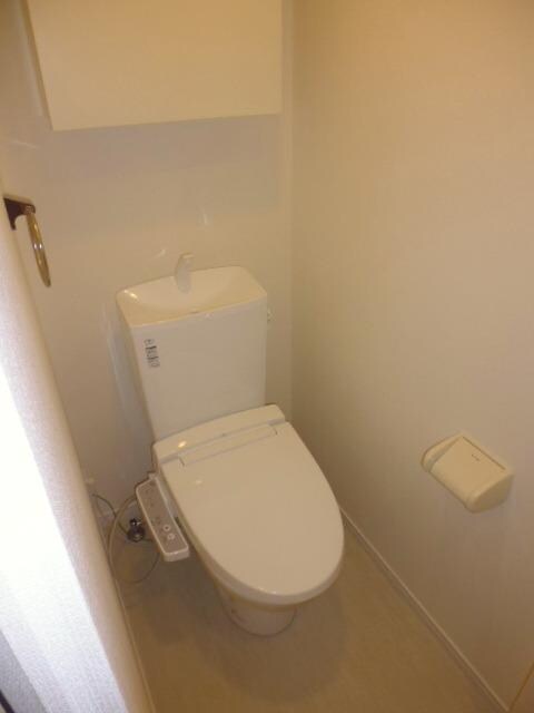 物件内観写真9　(上に収納スペース有り)