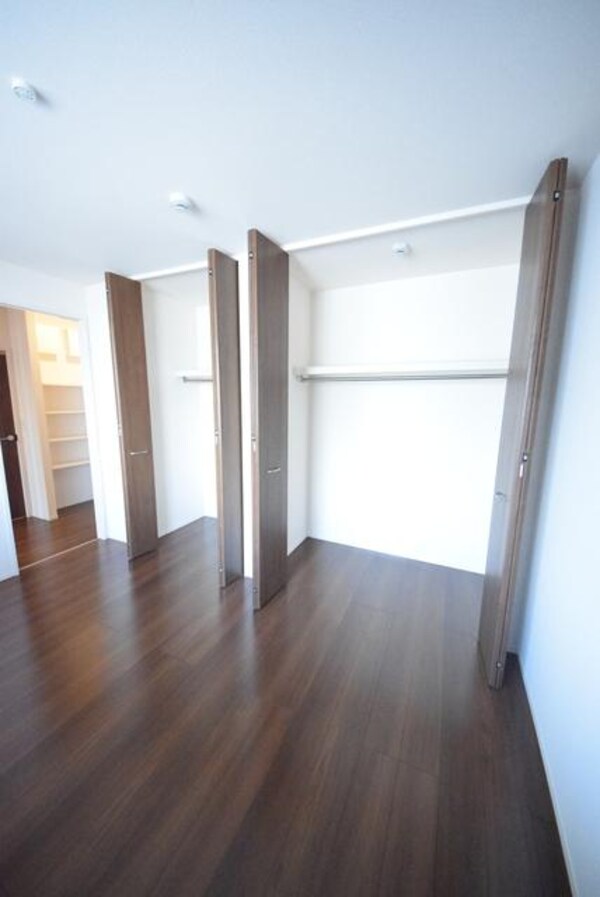 収納(★大容量の収納でお部屋もスッキリ★)