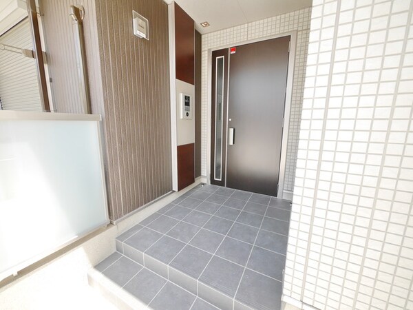 エントランス(★エントランスは安心のオートロック★)