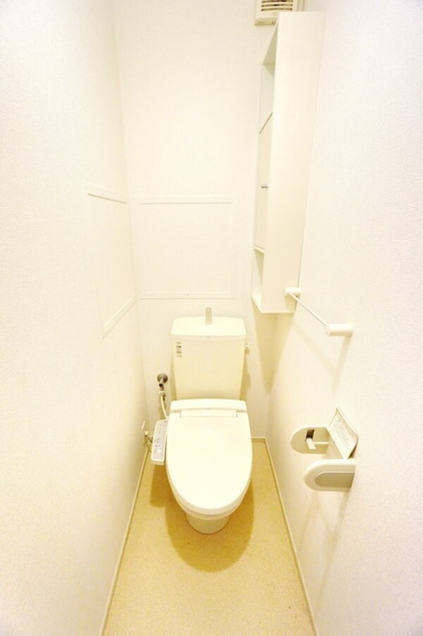 トイレ(※別部屋参考写真です)