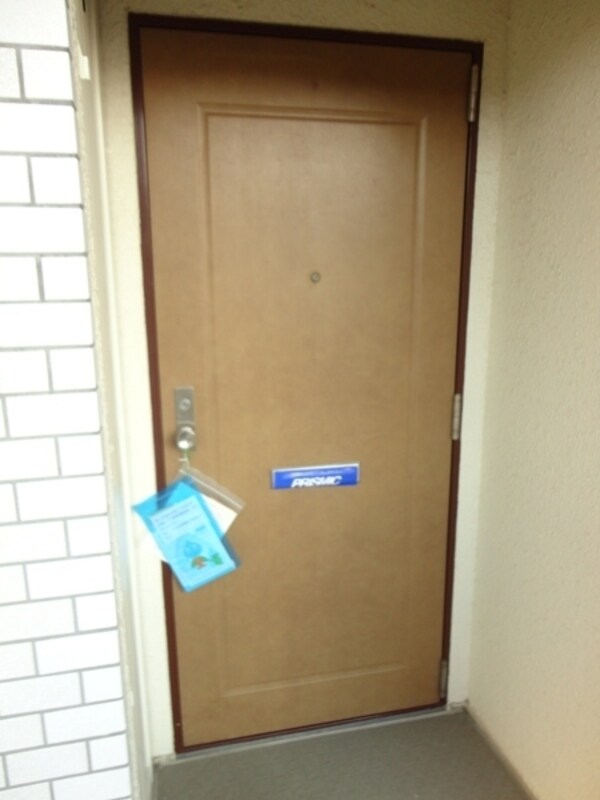 玄関(※別部屋参考画像)