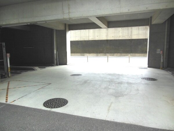 駐車場(★屋根付き駐車場！★)