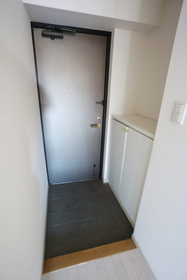 玄関(※別部屋参考写真です)