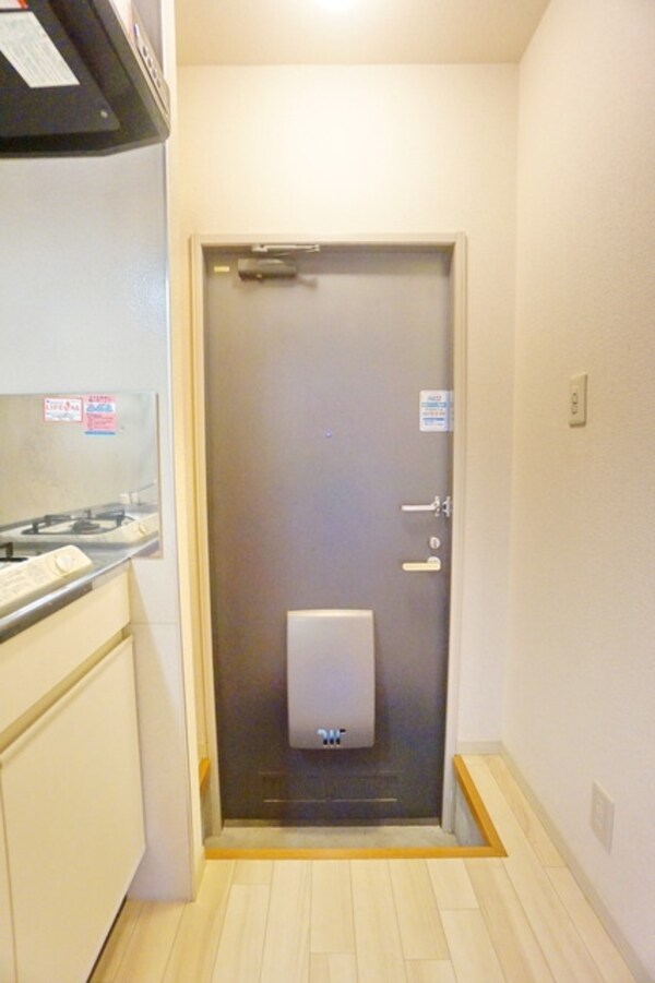玄関(※別部屋参考写真です)