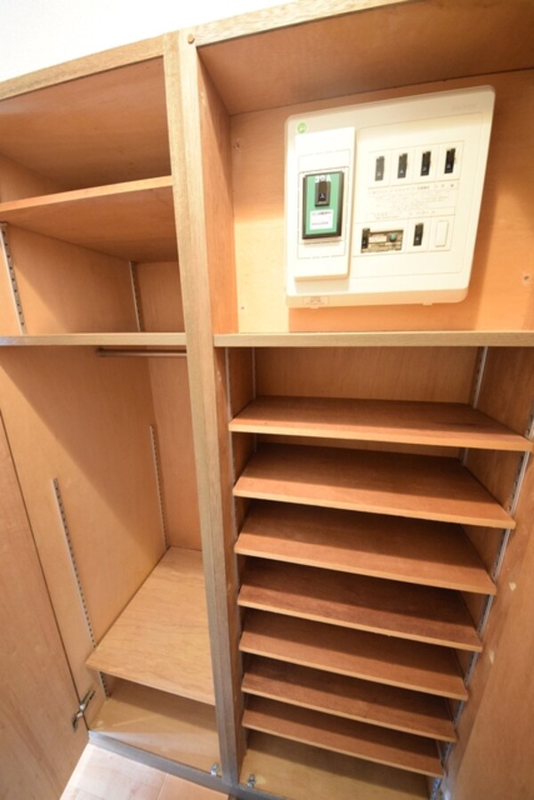 玄関(他号室参考写真)