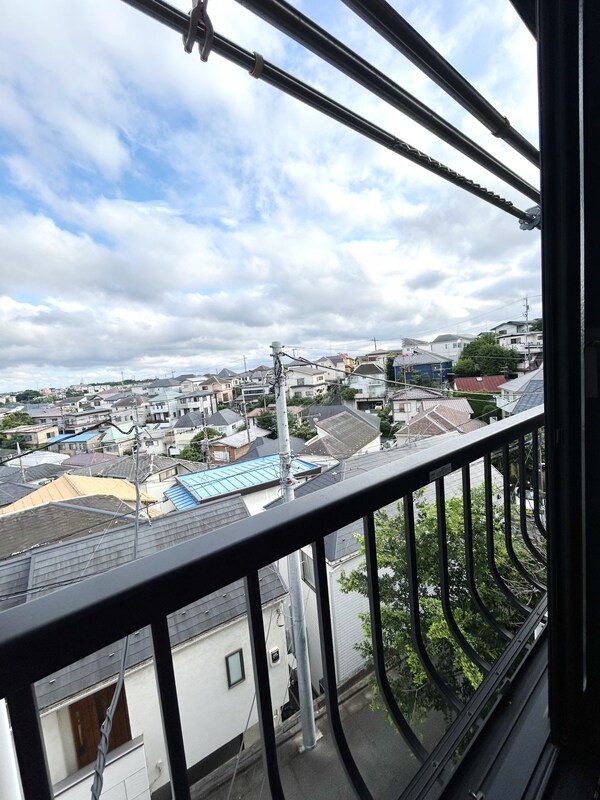 バルコニー(外干しも可能です。)