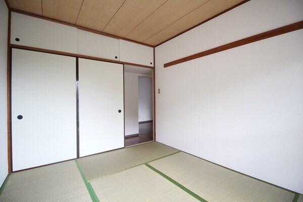 子供部屋(※別部屋参考写真です)