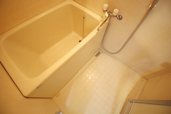 バス／シャワールーム等(※別部屋参考写真です)