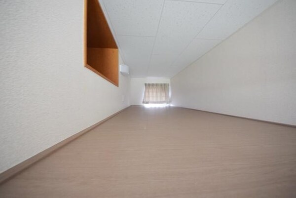 寝室(★　ロフトのあるお部屋　★)