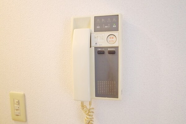 セキュリティ(★玄関を開ける前に誰が来たかを確認できます★)