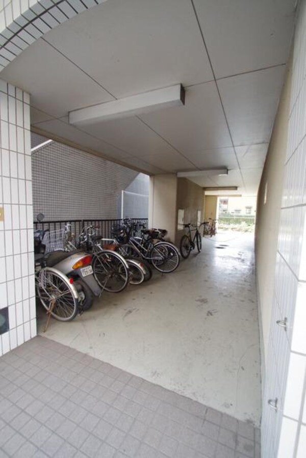 共有部分(★広くて停めやすい駐輪場です★)