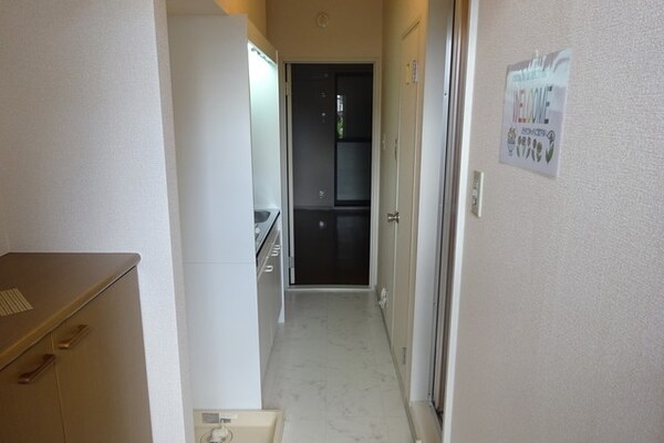 玄関(★玄関開けたらすぐのワンショット★)