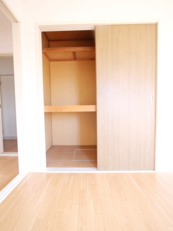 設備(★たっぷり入る収納です★)