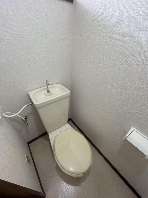 トイレ(同建物別号室参考写真)