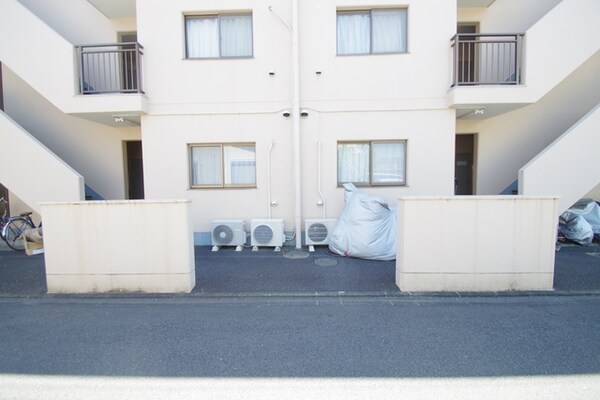 エントランス(★見学希望等はタウンハウジング中央林間店までお気軽に♪★)