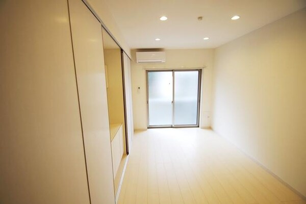 寝室(★　日当たりのいいお部屋　★)