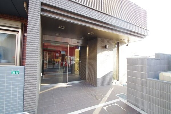 エントランス(★見学希望等はタウンハウジング中央林間店までお気軽に♪★)